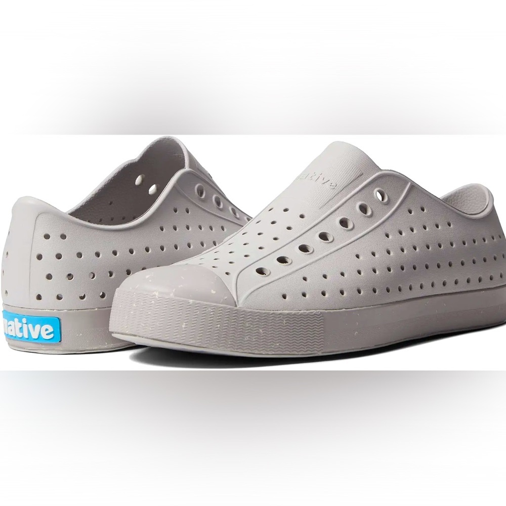 Kids grey Natives size J4 - great condition!